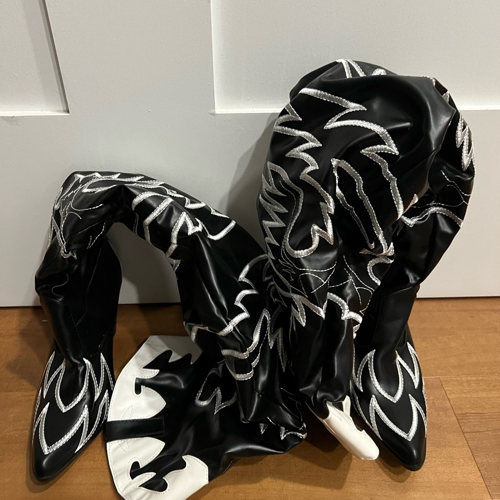 Amazon Black and White Heeled Boots